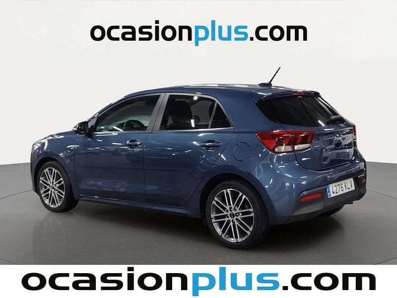 Usado Kia Rio 100 CV (73 kW) 2018 Azul Utilitario