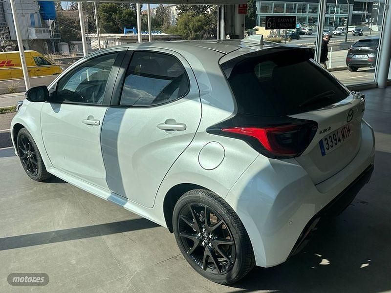 Usado Mazda 2 Homura-Line 116 CV (85 kW) 2024 Blanco Berlina