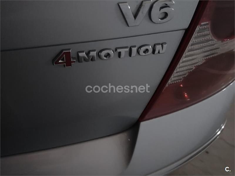 Usado VW Passat Highline 193 CV (141 kW) 2001 Gris / plata Berlina