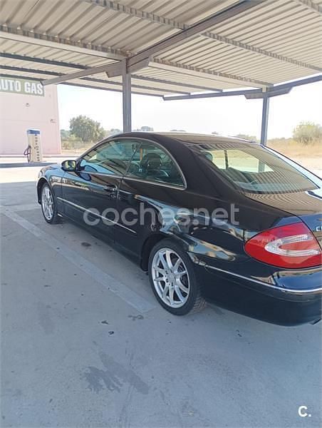 Negro Usado 2003 Mercedes CLK200 Avantgarde Coupe | 3400 € (Buen precio) - Imagen 1/1