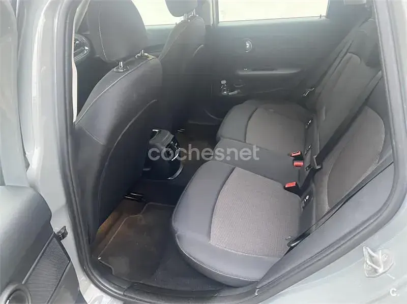 Usado Mini One D Clubman 116 CV (85 kW) 2021 Gris / plata Familiar