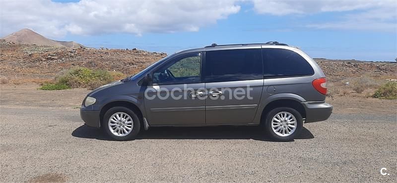 Gris / plata Usado 2007 Chrysler Voyager Monovolumen | 750 € - Imagen 1/2