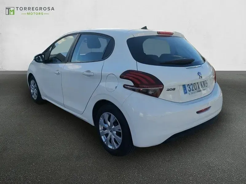 Usado Peugeot 208 Active 99 CV (72 kW) 2019 Blanco Utilitario