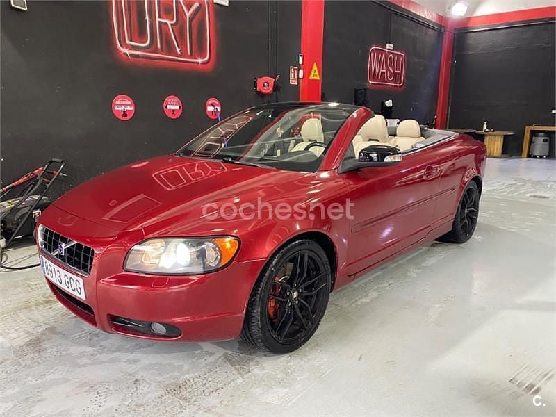 Usado Volvo C70 Summum 180 CV (132 kW) 2008 Granate Descapotable