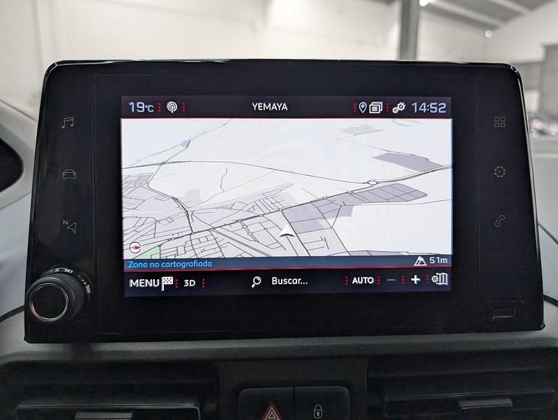 Usado Peugeot Rifter Active 100 CV (73 kW) 2021 Blanco Monovolumen