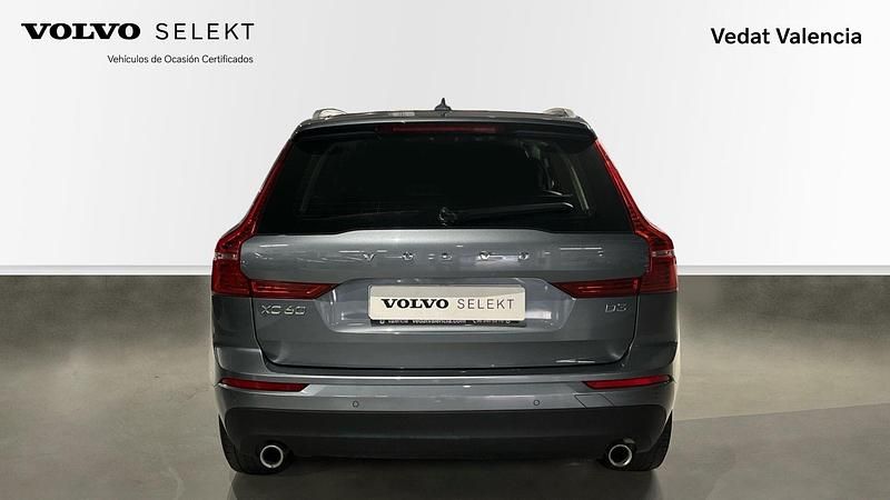 Usado Volvo XC60 Momentum 150 CV (110 kW) 2018 Gris SUV
