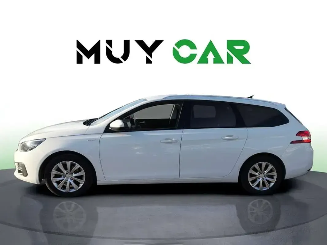 Używany Peugeot 308 SW GT-line 131 KM (96 kW) 2019 Biały Kombi