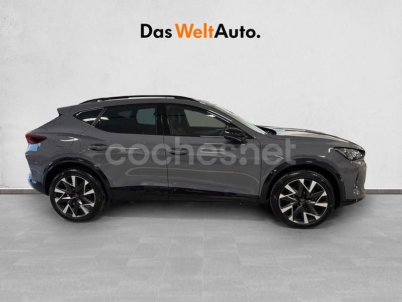 Usado Cupra Formentor 204 CV (150 kW) 2024 Gris / plata SUV