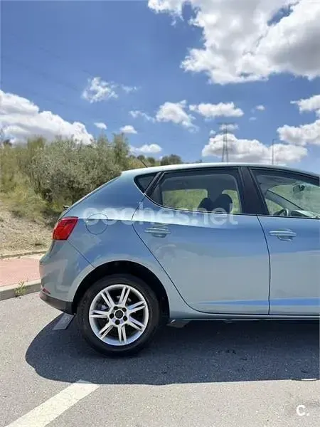 Usado Seat Ibiza Style 85 CV (62 kW) 2008 Azul Berlina