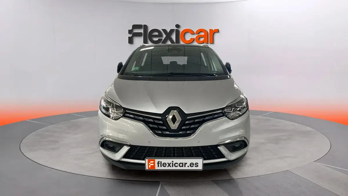 Usado Renault Grand Scénic Zen 140 CV (102 kW) 2021 Gris Monovolumen