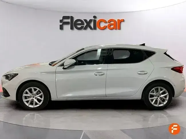 Usado Seat Leon Style 116 CV (85 kW) 2025 Blanco