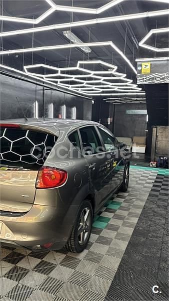 Usado Seat Altea I-Tech 105 CV (77 kW) 2014 Marrón Monovolumen