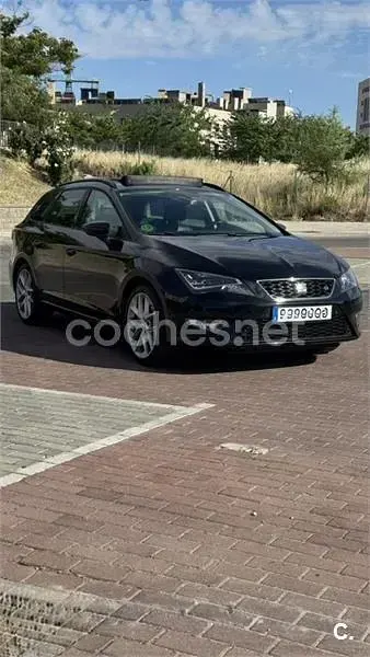 Usado Seat Leon ST FR 150 CV (110 kW) 2017 Negro Familiar