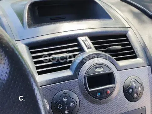Usado Renault Mégane II Expression 115 CV (84 kW) 2002 Azul Berlina