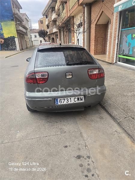 Usado Seat Leon Stella 110 CV (80 kW) 2004 Azul Utilitario
