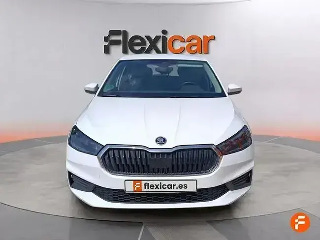 Usado Skoda Fabia Ambition 95 CV (69 kW) 2023 Blanco Utilitario