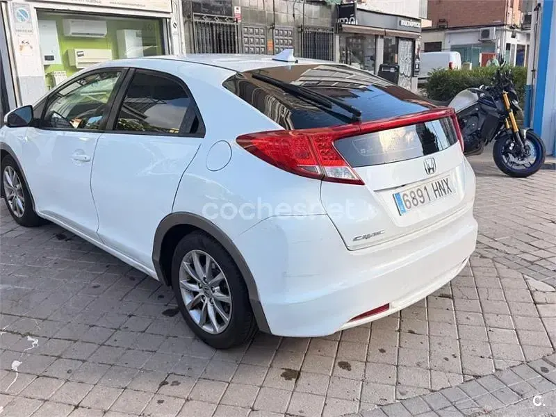 Usado Honda Civic Sport 142 CV (104 kW) 2013 Blanco Berlina