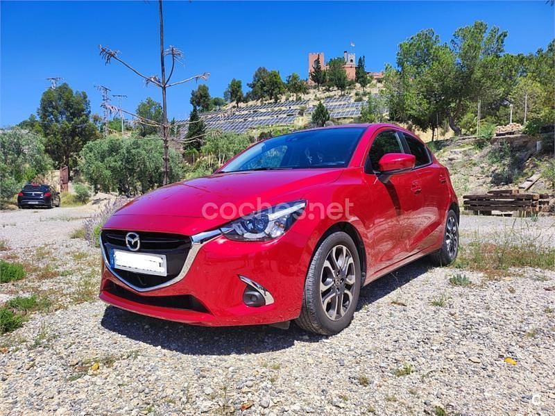 Rojo Usado 2018 Mazda 2 Berlina | 13.000 € (Precio justo) - Imagen 1/4