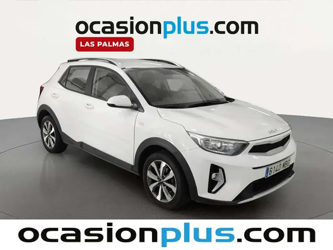 Usado Kia Stonic 101 CV (74 kW) 2022 Blanco SUV