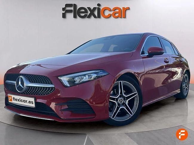Usado Mercedes A180 109 CV (80 kW) 2018 Rojo Utilitario