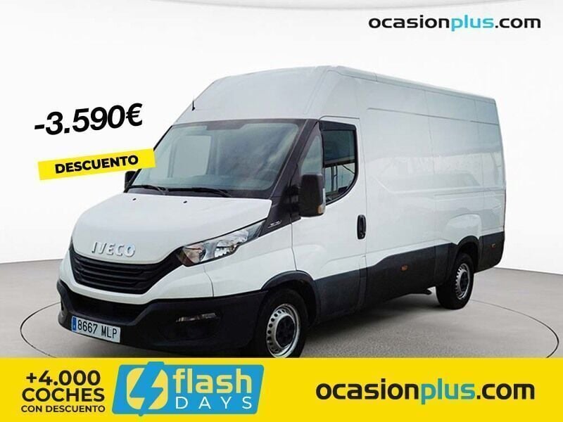 Blanco Usado 2023 Iveco Daily Berlina | 30.990 € (Precio justo) - Imagen 1/4