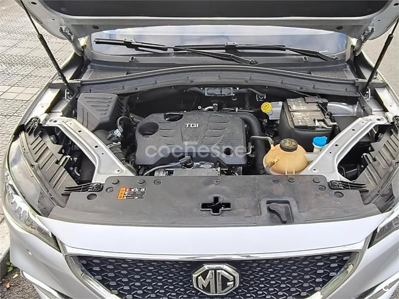 Usado MG HS Luxury 162 CV (119 kW) 2023 Gris / plata SUV