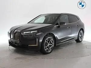 Usado BMW iX 239 kW (326 CV) 2021 Gris / plata (sophistograu efecto brillante... SUV