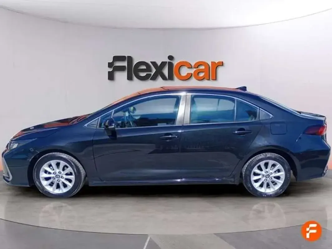 Usado Toyota Corolla Active 140 CV (102 kW) 2023 Negro Utilitario