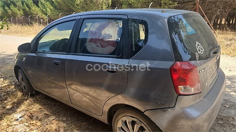 Usado Chevrolet Kalos SE 94 CV (69 kW) 2007 Gris / plata Berlina