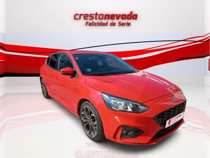 Usado Ford Focus ST-Line 125 CV (91 kW) 2021 Rojo Utilitario