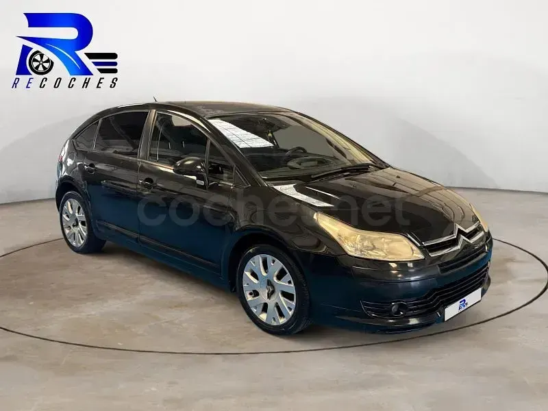 Begagnad Citroën C4 VTR Sport 110 HK (80 kW) 2005 Svart Sedan