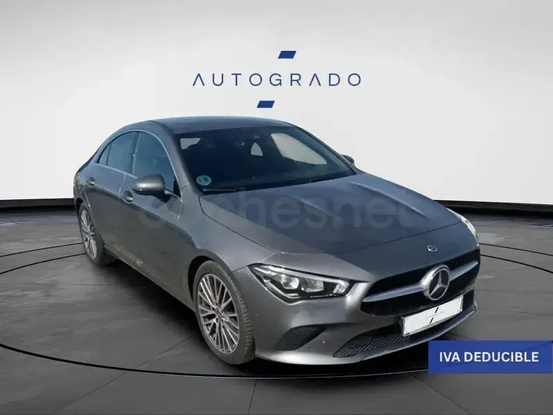 Usado Mercedes CLA200 150 CV (110 kW) 2021 Gris / plata Berlina