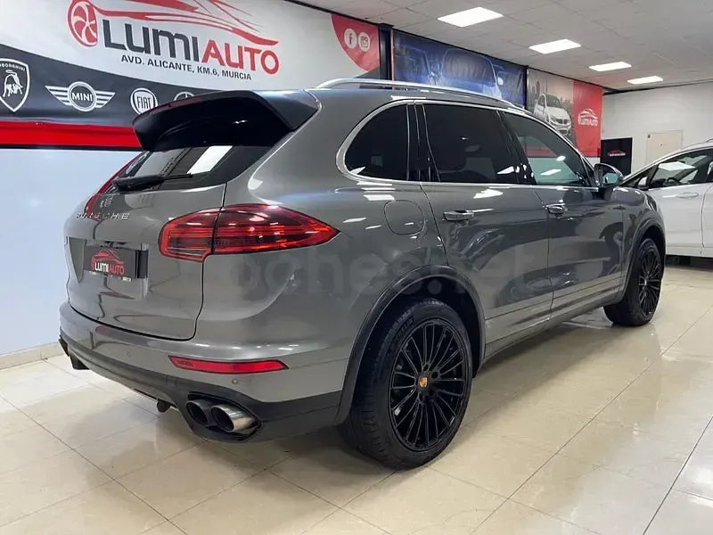 Usado Porsche Cayenne S 385 CV (283 kW) 2016 Marrón SUV