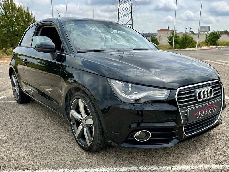 Usado Audi A1 Attraction 86 CV (63 kW) 2010 Negro Utilitario