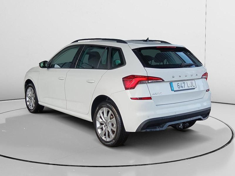 Usado Skoda Kamiq Active 116 HP (85 kW) 2020 Preto SUV