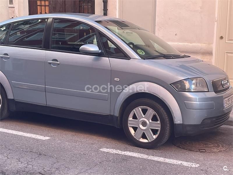 Usado Audi A2 110 CV (80 kW) 2002 Azul Utilitario