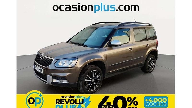 Usado Skoda Yeti Outdoor Elegance 110 CV (80 kW) 2014 Marrón SUV