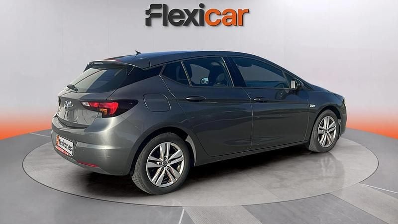 Usado Opel Astra Business Elegance 145 CV (106 kW) 2020 Gris Familiar