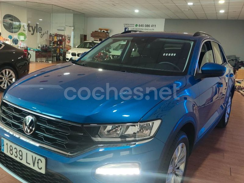 Usado VW T-Roc Advance 115 CV (84 kW) 2022 Azul SUV