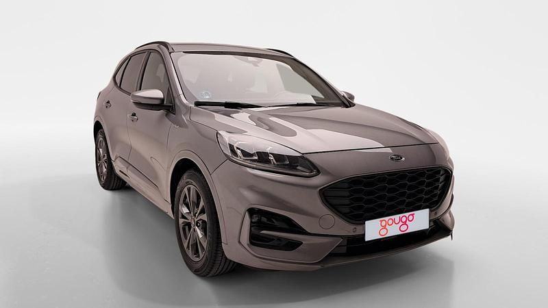 Usado Ford Kuga ST-Line 150 CV (110 kW) 2022 Gris / plata SUV