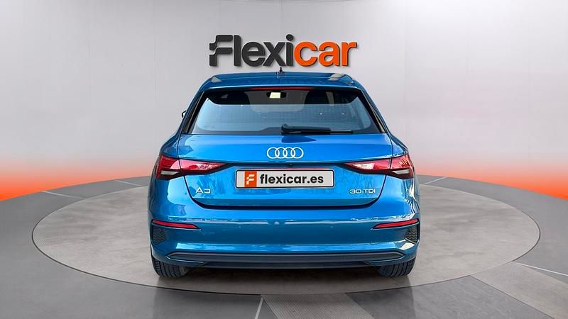 Usado Audi A3 Premium 116 CV (85 kW) 2021 Azul Berlina