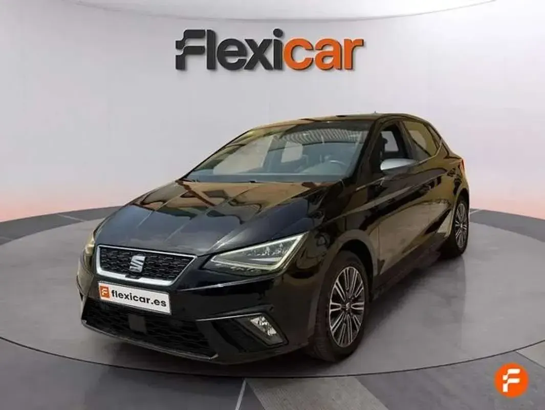 Usado Seat Ibiza Style 95 CV (69 kW) 2017 Gris Utilitario