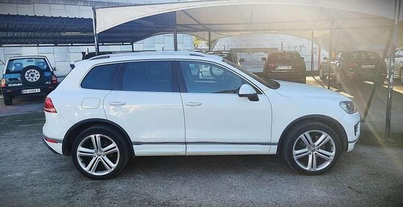 Usado VW Touareg R-line 262 CV (192 kW) 2015 Blanco SUV
