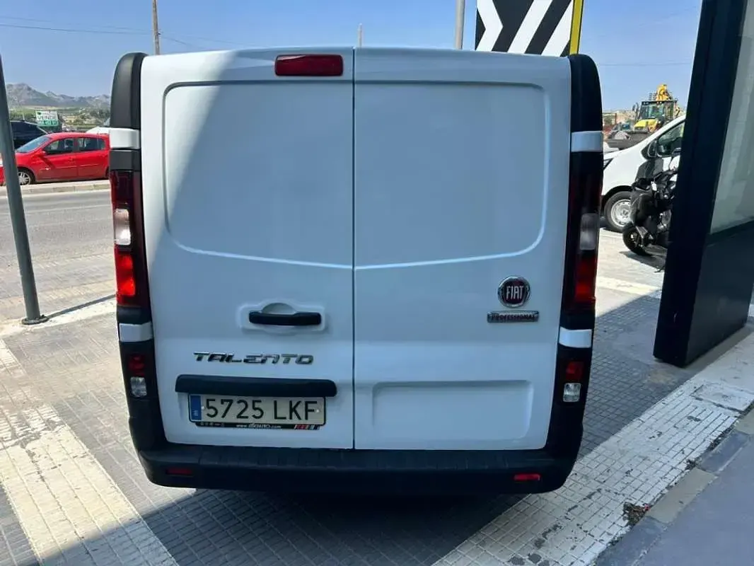 Usado Fiat Talento S 120 CV (88 kW) 2020 Blanco Monovolumen