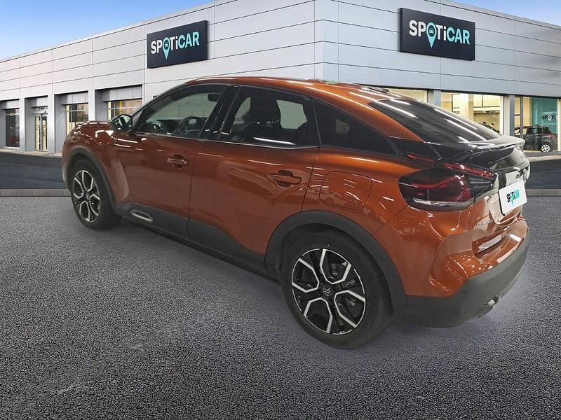 Usado Citroën e-C4 Shine 100 kW (137 CV) 2021 Naranja Berlina