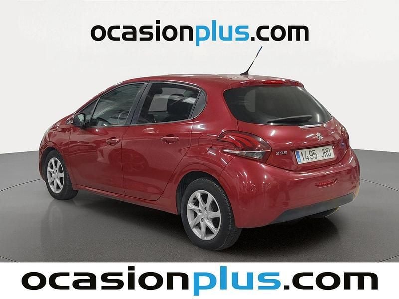 Usado Peugeot 208 Active 75 CV (55 kW) 2016 Rojo Utilitario