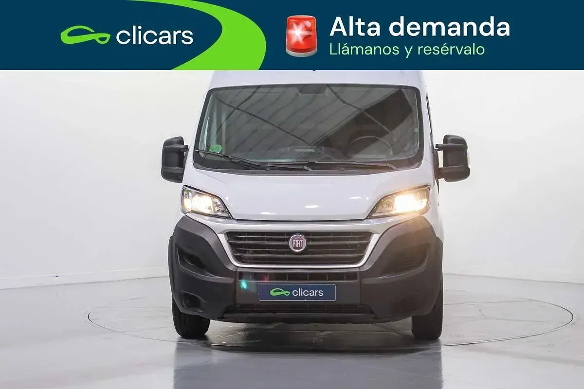 Usado Fiat Ducato 140 CV (102 kW) 2021 Blanco Van