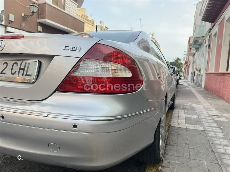 Usado Mercedes CLK270 Elegance 170 CV (125 kW) 2003 Gris / plata Coupe
