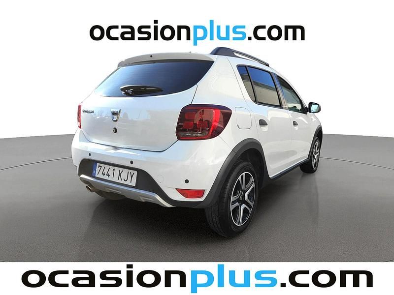 Usado Dacia Sandero 90 CV (66 kW) 2018 Blanco Berlina