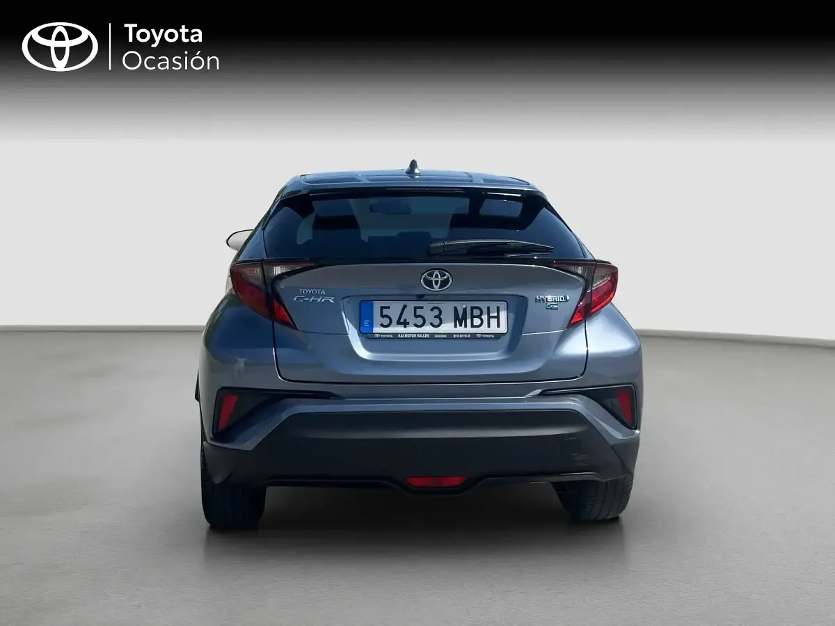 Usado Toyota C-HR Advance 122 CV (89 kW) 2022 Gris SUV